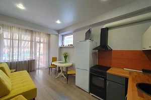 Квартира с ремонтом на первой береговой