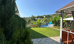 Дом с ремонтом и прекрасным садом 12 сот