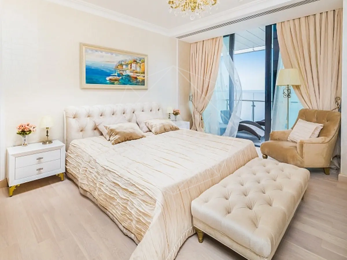 Роскошный апартамент в Karat Apartments