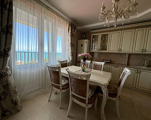 Квартира с прямым видом на море и итальянским ремонтом 
