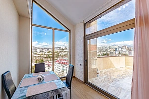 Квартира с большой красивой террасой