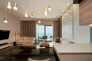 Видовая трехкомнатная квартира в центре Сочи