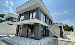 Дом с видом на горы