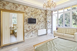 Продается студия с дизайнерским ремонтом