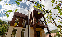 Дом в современном стиле в Дагомысе с видом на Кавказские горы