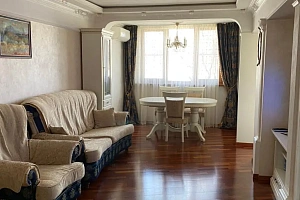 Отличная двухкомнатная в самом центре Сочи