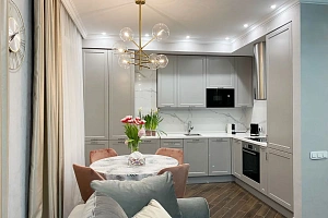 Светлая двухкомнатная квартира в новом жилом ...