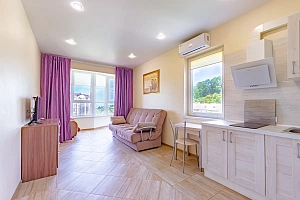 Студия с видом на море