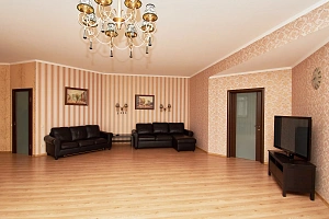 Трехкомнатная квартира в центре Сочи