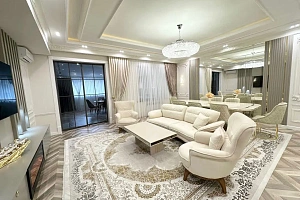 просторная квартира с видом на море