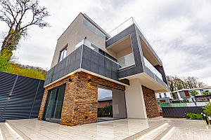 Роскошный дом в стиле Hi-tech в Сочи
