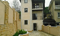 Элитный дом в центре Сочи