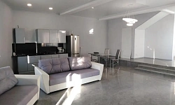 Продается 1/3 домовладения 1 этаж 