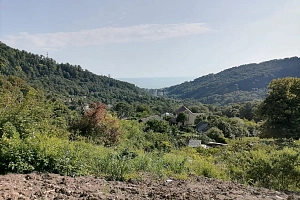 Участок с видом на море и горы