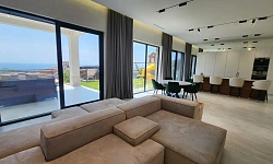 Ультрасовременная вилла с умными технологиями...