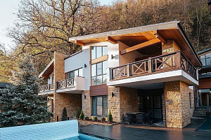 Роскошное шале в центре Красной Поляны