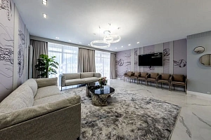 Дизайнерская квартира на берегу моря