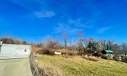 Участок рядом со школой с разрешением на 4 до...