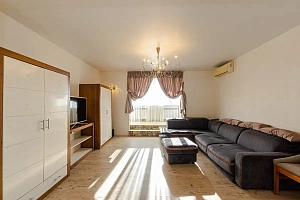 Шикарная квартира для большой семьи