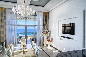 Пентхаус в элитном жилом комплексе на берегу ...