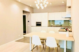 Продаю светлую квартиру в Сочи