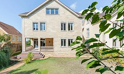 Продаю дом в тихом районе города Сочи 