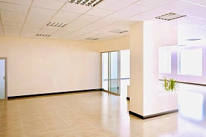 Продаю нежилое здание под коммерцию в самом ц...