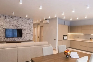 Квартира с видом на Дендрарий и море