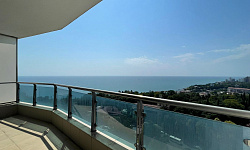 К продаже представлена квартира на 2ой береговой линии с видом на море.