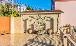 Продается уютный, светлый, сказочный дом.