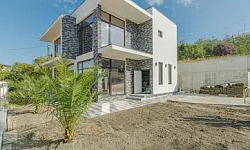 дом с видом на море