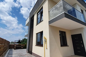 Современный коттедж в стиле HI-TEK