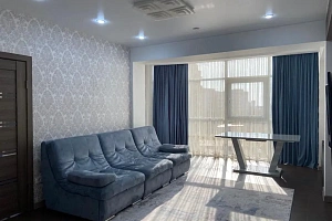 ТРЕХКОМНАТНАЯ КВАРТИРА В ЦЕНТРЕ СОЧИ!