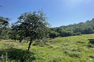 Участок с красивым видом на горы