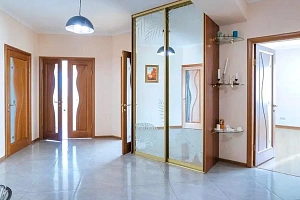 СРОЧНО ПРОДАЕТСЯ КВАРТИРА!