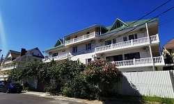 Гостиница в Лазаревском