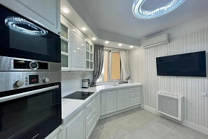 Роскошная и уютная квартира в центре Сочи с п...