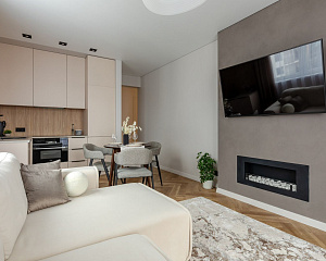 ЖК Альпийский квартал 2х комнатная квартира с хорошим дизайнерским ремонтом и мебелью