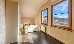 Дом с ремонтом и мебелью 