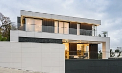 Элитный дом с бассейном и гаражом в Сочи — го...