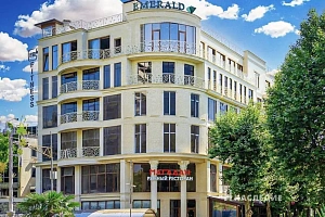 АК  Эмеральд