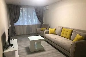 Квартира с хорошим ремонтом в центре города!