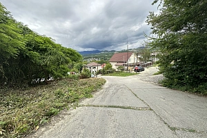 Участок под частный дом в престижном районе