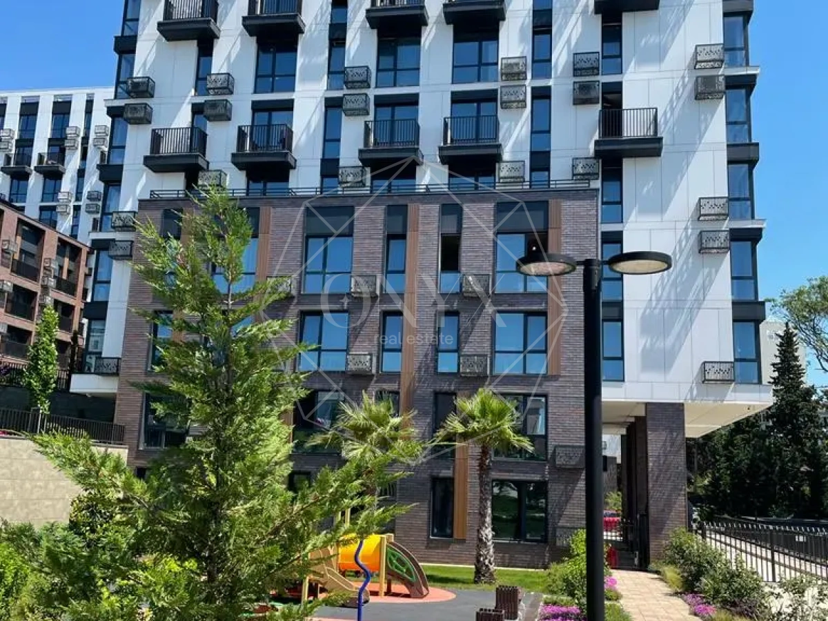 Трехкомнатная квартира в элитном комплексе