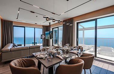 Идеальный ремонт с видом на море в Актере Гэл...