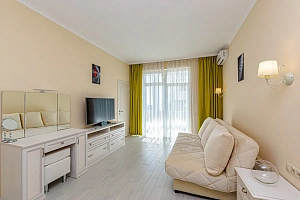 Квартира с видом на море в центре Сочи